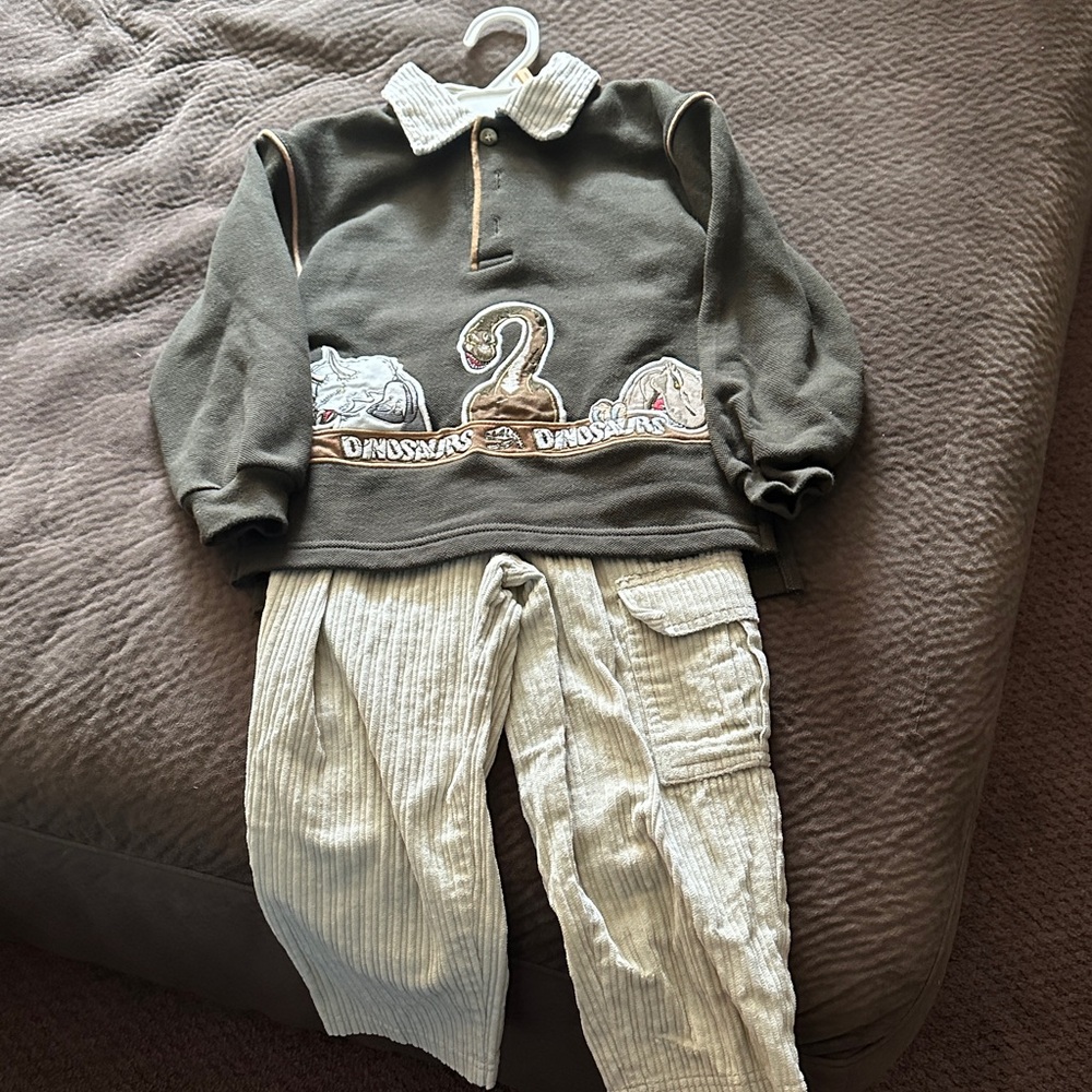 Kids Dinosaur Matching Set - Green and Cream